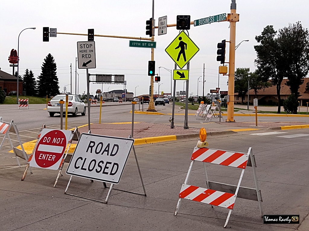 17th Street & 281 Closed Wed afternoon